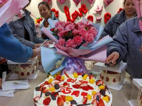 爱游戏·体育-爱游戏(中国)
举办三八妇女节活动